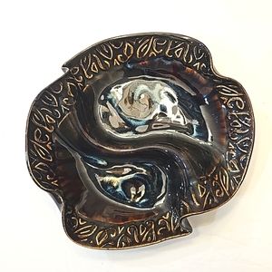 Hilborn Drip Glaze Piched Serving Dish